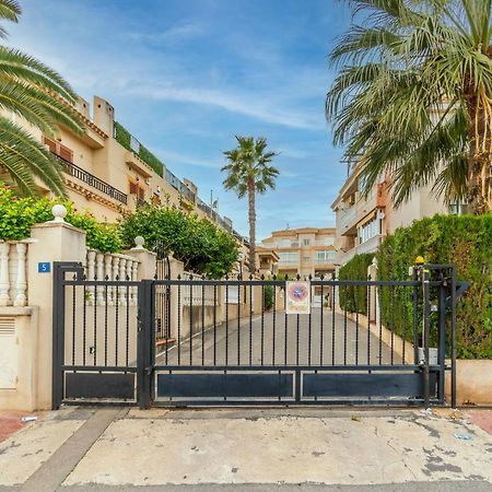 He Doris Apartment Playa Flamenca Luaran gambar