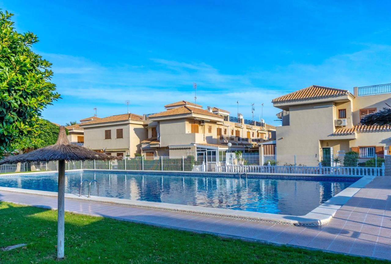 He Doris Apartment Playa Flamenca Luaran gambar